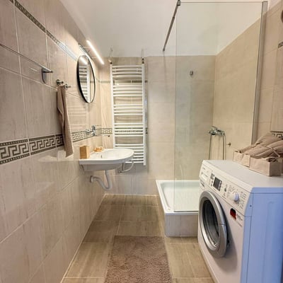 Miete einer hellen 3-Zimmer-Wohnung im Retro-Stil, 80 m², Altstadt, Belgrad, Serbien